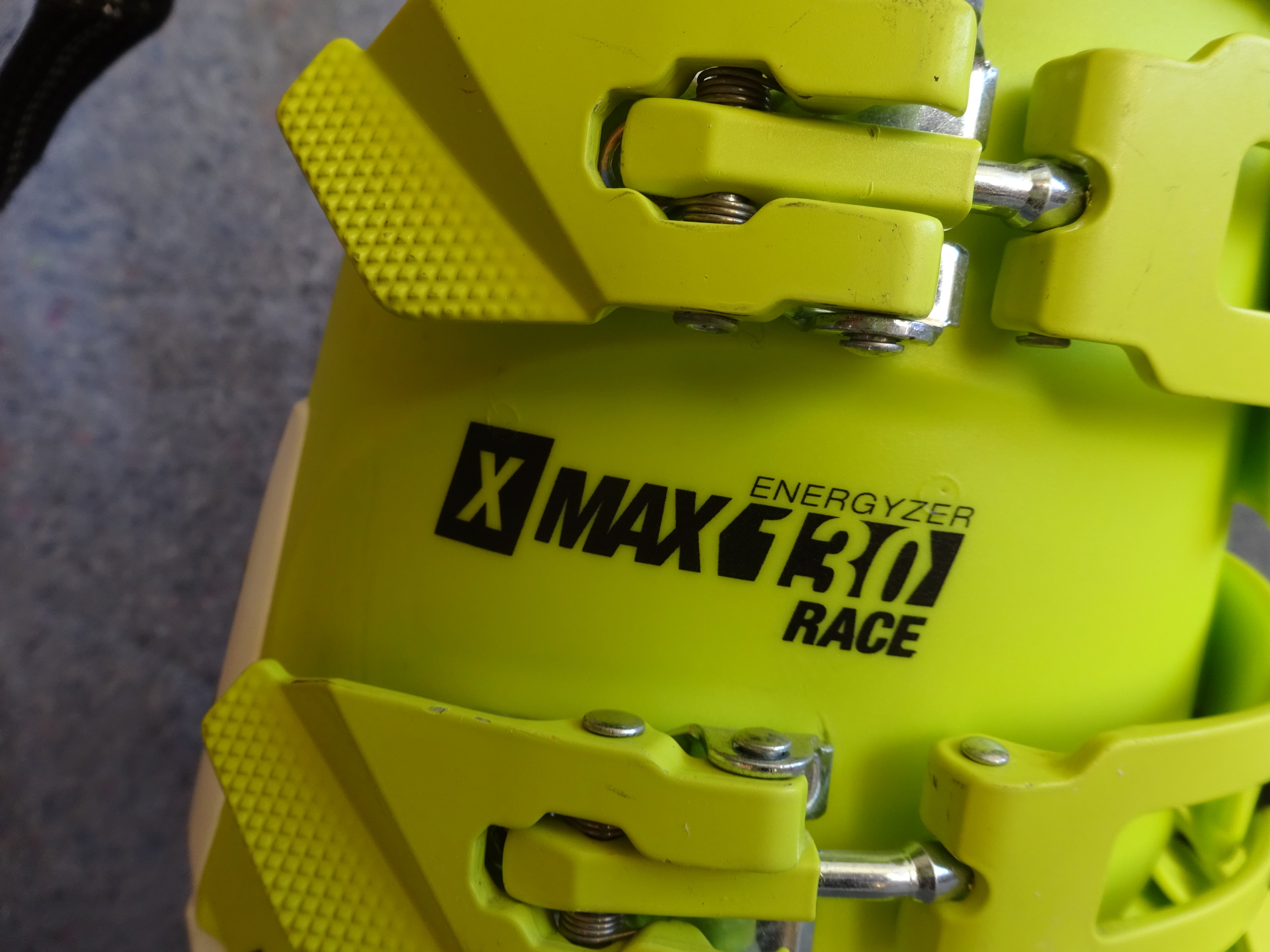 Brand New! Salomon X-Max 130 Race Energyzer Size 26.5 