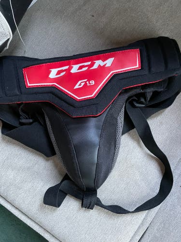 Bauer goalie knee pads CCM Cup
