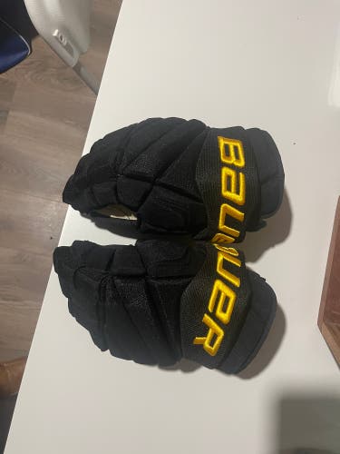 Vancouver Canucks Flying Skate Gloves Bauer 14" Pro Stock Vapor APX2 Pro Gloves