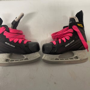 Used Bauer Regular Width Size 11 Supreme 140 Hockey Skates