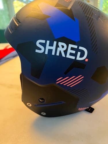 Unisex Medium/Large Shred Basher Ultimate Helmet FIS Legal