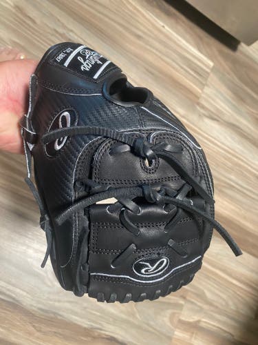 New Rawlings Heart of the Hide PRO205-9BCF  11.75"