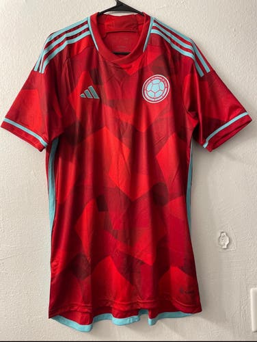 Adidas Colombia National Soccer Team 2022 Red Away Soccer Jersey Size Large