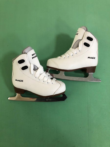 Used Youth Graf Magic Figure Skates - Size: 9.0