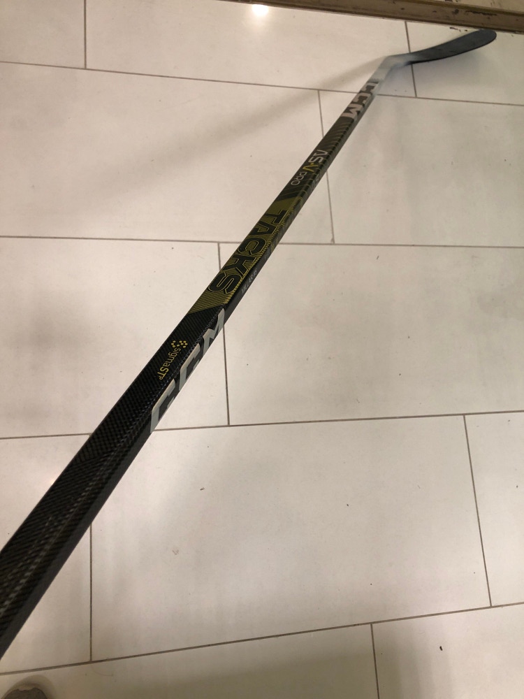 Used Senior CCM Super Tacks AS-V PRO Right Hockey Stick
