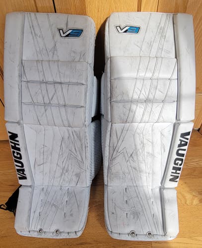 Used Vaughn Velocity V9 Hockey Goalie Leg Pads (28" + 2")