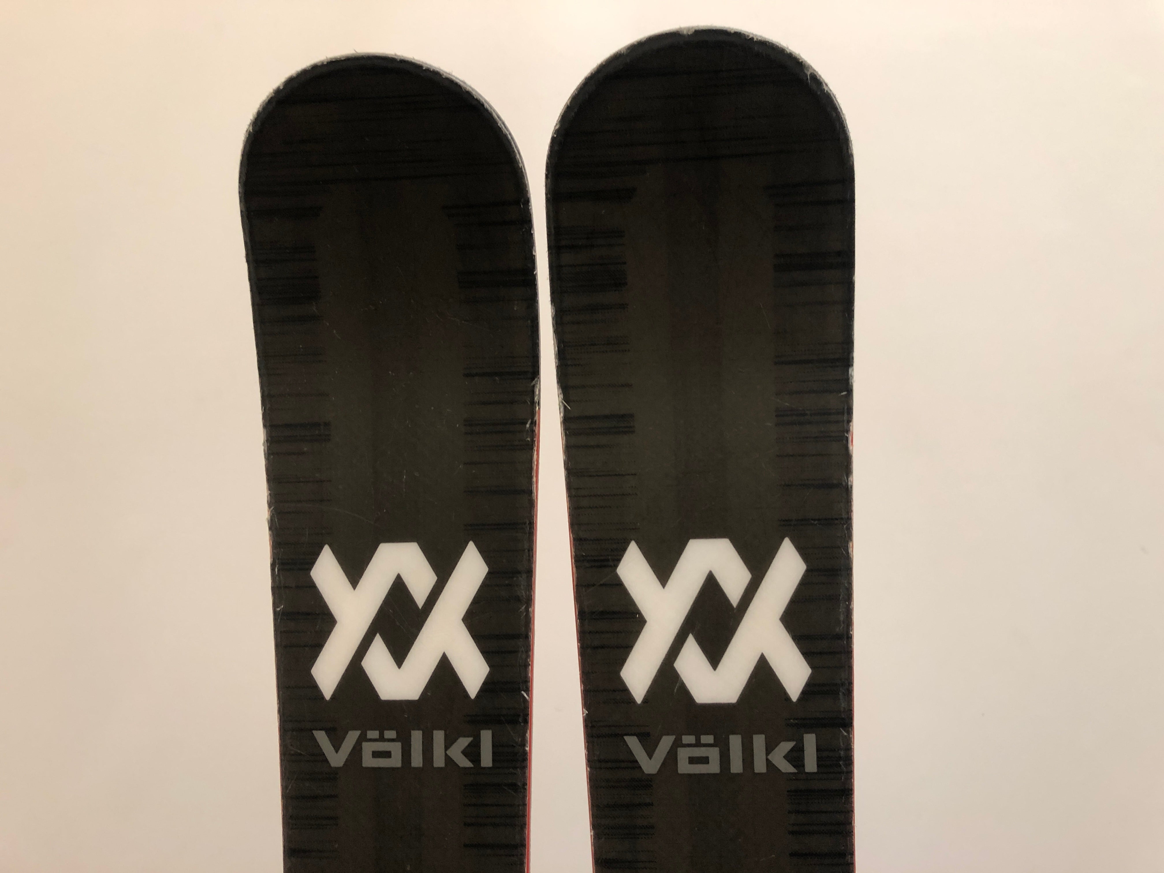 138cm Volkl Mantra Jr Skis with Bindings | SidelineSwap