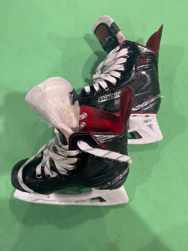 Junior Used Bauer Vapor X2.7 Hockey Skates D&R (Regular) 1.0