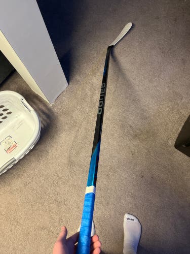 Senior Right Handed P92 Nexus Sync Hockey Stick