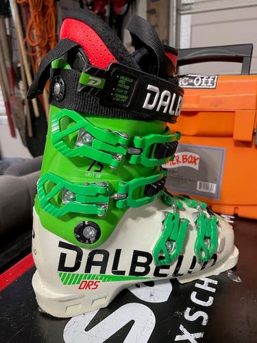 Dalbello DRS 75 Junior Race Boots, Size 21-21.5
