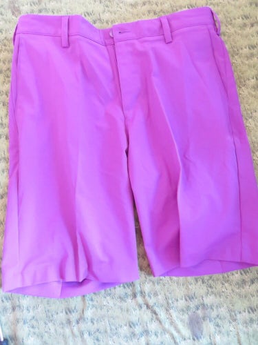 NEW * Adidas Golf Shorts - Size 33 - Purple