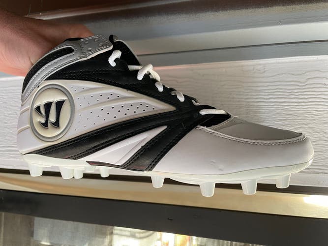 Warrior Burn 2nd Degree Cleats-size 10