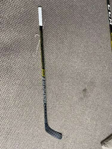 Senior Left Hand P14 Supreme 2S Pro Hockey Stick