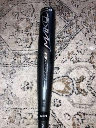 Used BBCOR Certified 2017 Easton Composite Mako Beast Bat (-3) 27 oz 30"