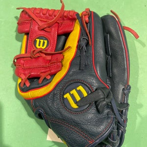 Used Wilson A550 Right Hand Throw Infield Baseball Glove 11.5"