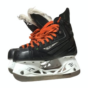 Used Ccm Ribcor 44k Senior 4 D - R Regular Ice Hockey Skates