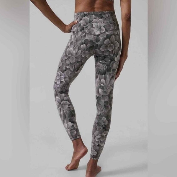 NWT Joy Lab Women's Mid-Rise Tapered Printed French Terry Jogger Pants Blue  XS
