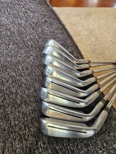 Used Men's TaylorMade Right Handed P790 Iron Set Stiff Flex Steel Shaft