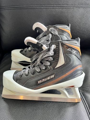 Used Bauer Elite Hockey Goalie Skates Extra Wide Width Size 5.5