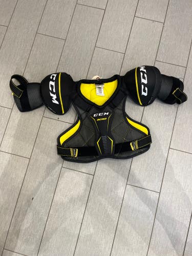 Junior Used Large CCM Tacks 3092 Shoulder Pads