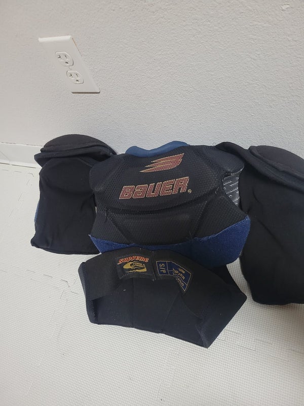 Used Bauer Supreme S29 Sm Hockey Shoulder Pads SidelineSwap