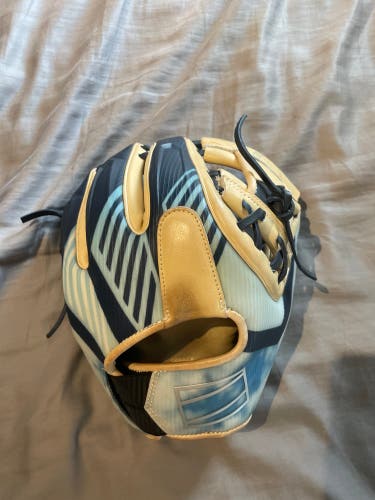 2023 Infield 11.5" REV1X Baseball Glove