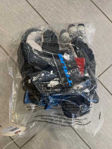 New True Lacrosse Gloves 10"