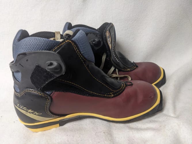 Salomon Vitane Cross Country SNS Profil Ski Boots Size 22 Color Maroon Condition