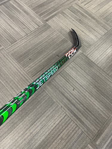 New Right Handed JetSpeed FT5 Pro Hockey Stick