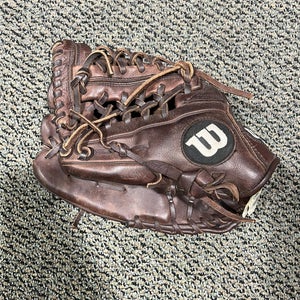 Used Wilson A950 Left Hand Throw Baseball Glove 11.75"