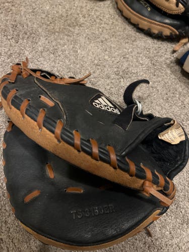 Used 2022 Left Hand Throw 31.5" Easy Close Baseball Glove