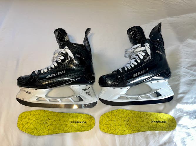 Used Bauer Regular Width   Size 10 Supreme Mach Hockey Skates