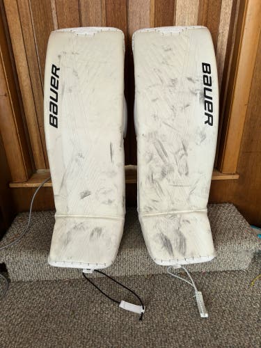 Used XL Bauer Ultrasonic Goalie Leg Pads