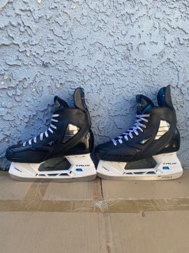 True TF7 Hockey Skates Wide Width Size 7.5