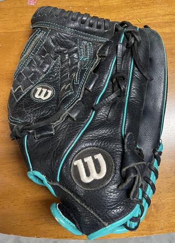 A500 Wilson Glove - Softball or Baseball