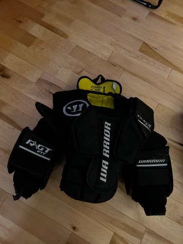 Used Small / Medium Warrior  Ritual GT Goalie Chest Protector
