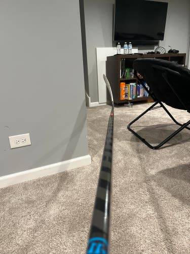 Intermediate Right Handed P88  Covert QRE10 Hockey Stick