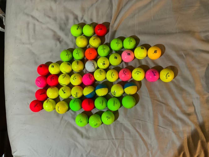 Very Good Used Colored Golf Balls .,