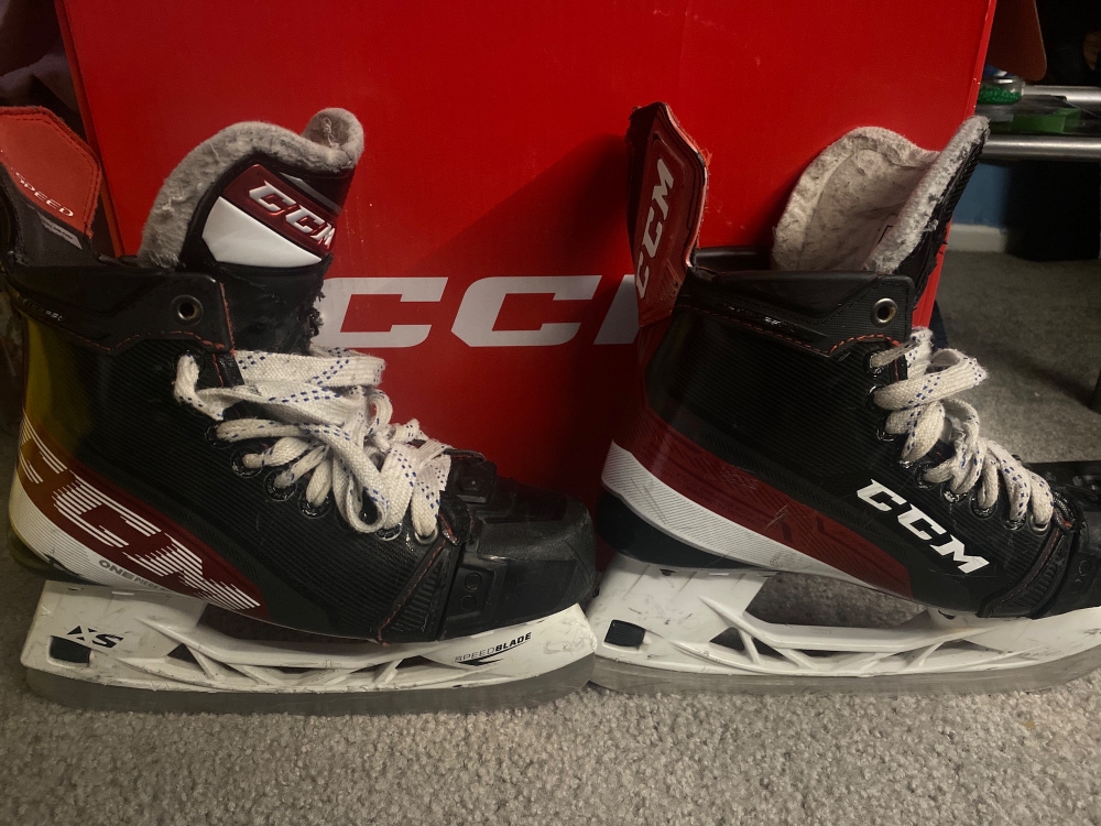 Used CCM Regular Width Size 6.5 JetSpeed FT4 Hockey Skates