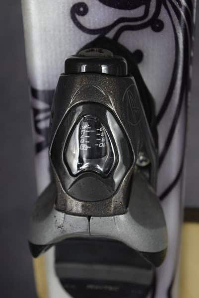 SALOMON MYNX SKIS SIZE 166 CM WITH ROSSIGNOL BINDINGS