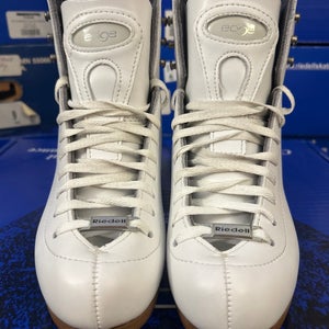 New Riedell White Jr 29 White Boots Only Size 1.5 Medium Width