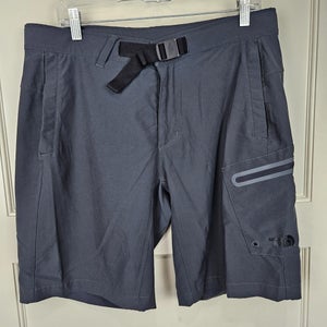 North Face Shorts Mens Size 34 Charcoal Cargo Belted Trail Outdoor Stretch Nylon