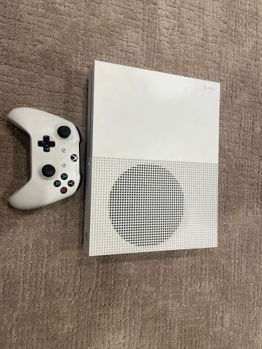 Used  Xbox 1 S