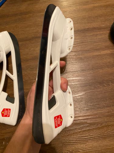 Bauer Powerfly holders