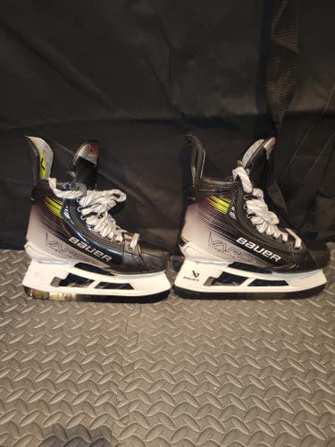 Bauer Vapor Hyperlite 2 Hockey Skates Size 7.5 Fit 3 No Steel