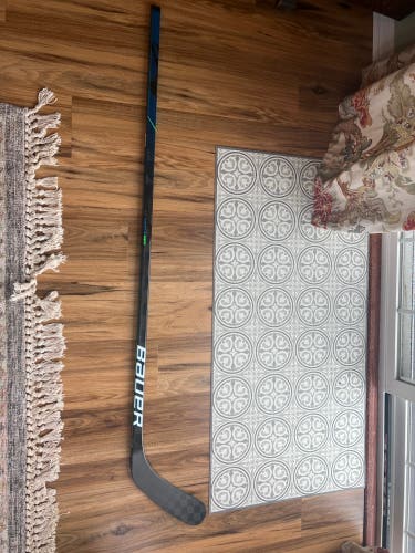 Junior Left Hand P92 Nexus Geo Hockey Stick