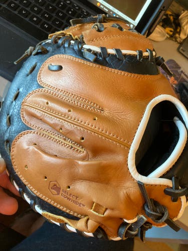 Catcher's 31" Paragon Baseball Glove