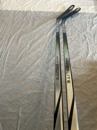 Bundle 2 X Bauer VAPOR HYPERLITE 2 Hockey Stick | 87 Flex P92 Curve | Senior Right Hand