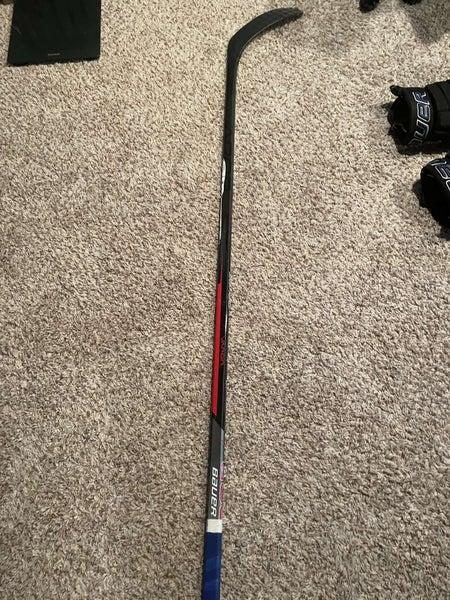 Used Left Hand P28 Pro Stock Vapor Hyperlite Hockey Stick