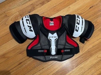 Junior Used Large CCM U+ Shoulder Pads, Like New